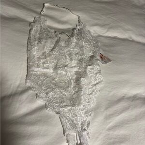 White Lace lingerie